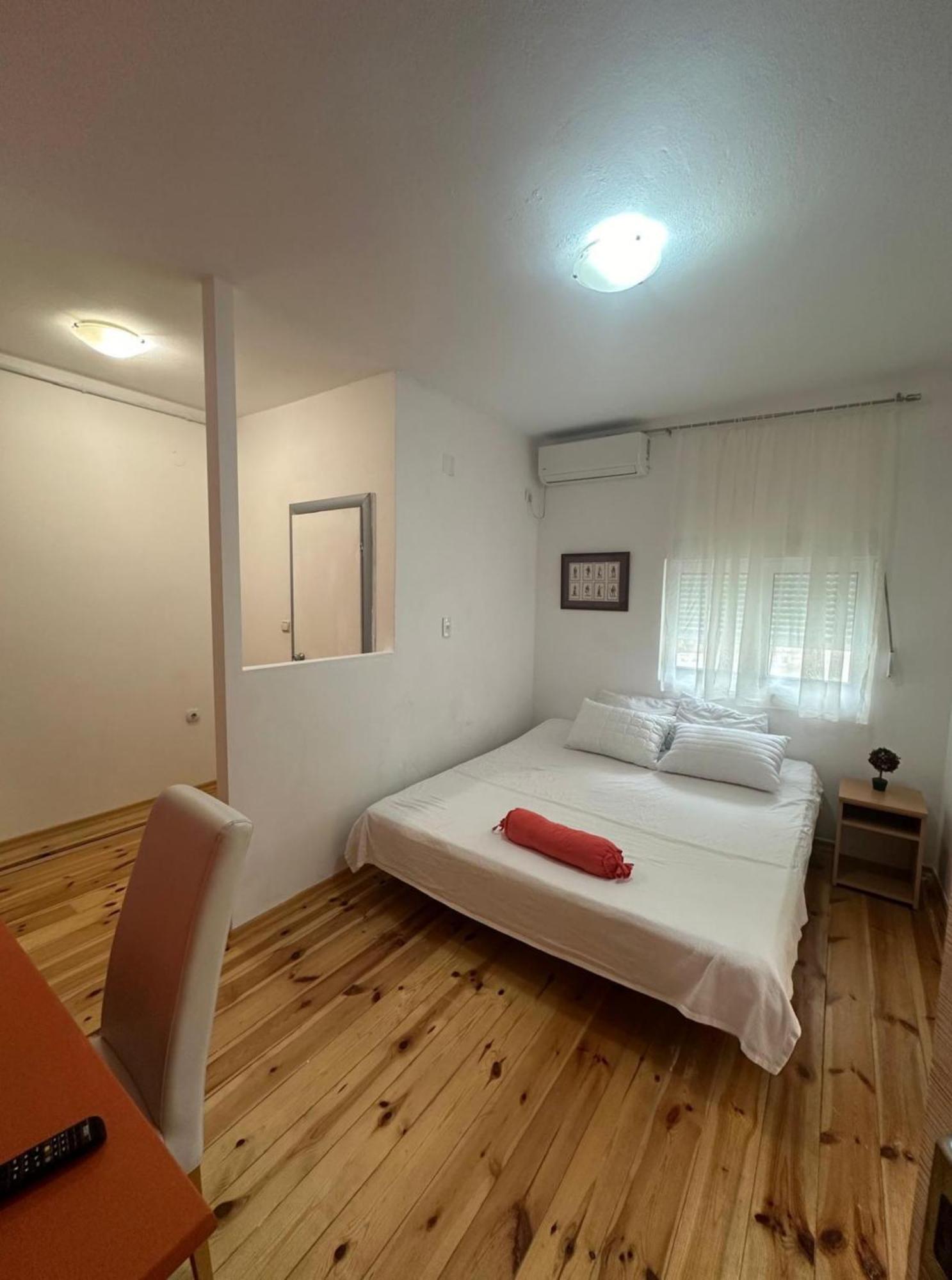 Themis Apart Hotel Kotor Buitenkant foto