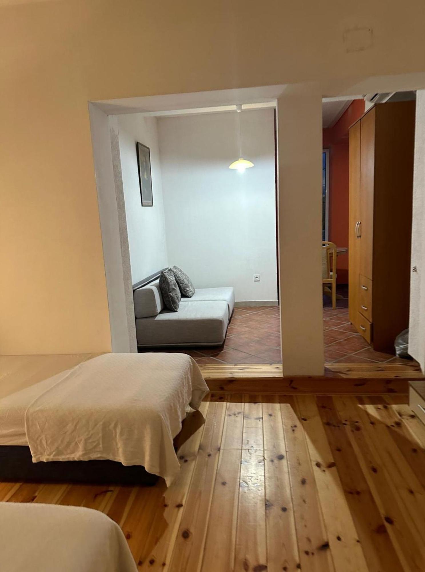 Themis Apart Hotel Kotor Buitenkant foto