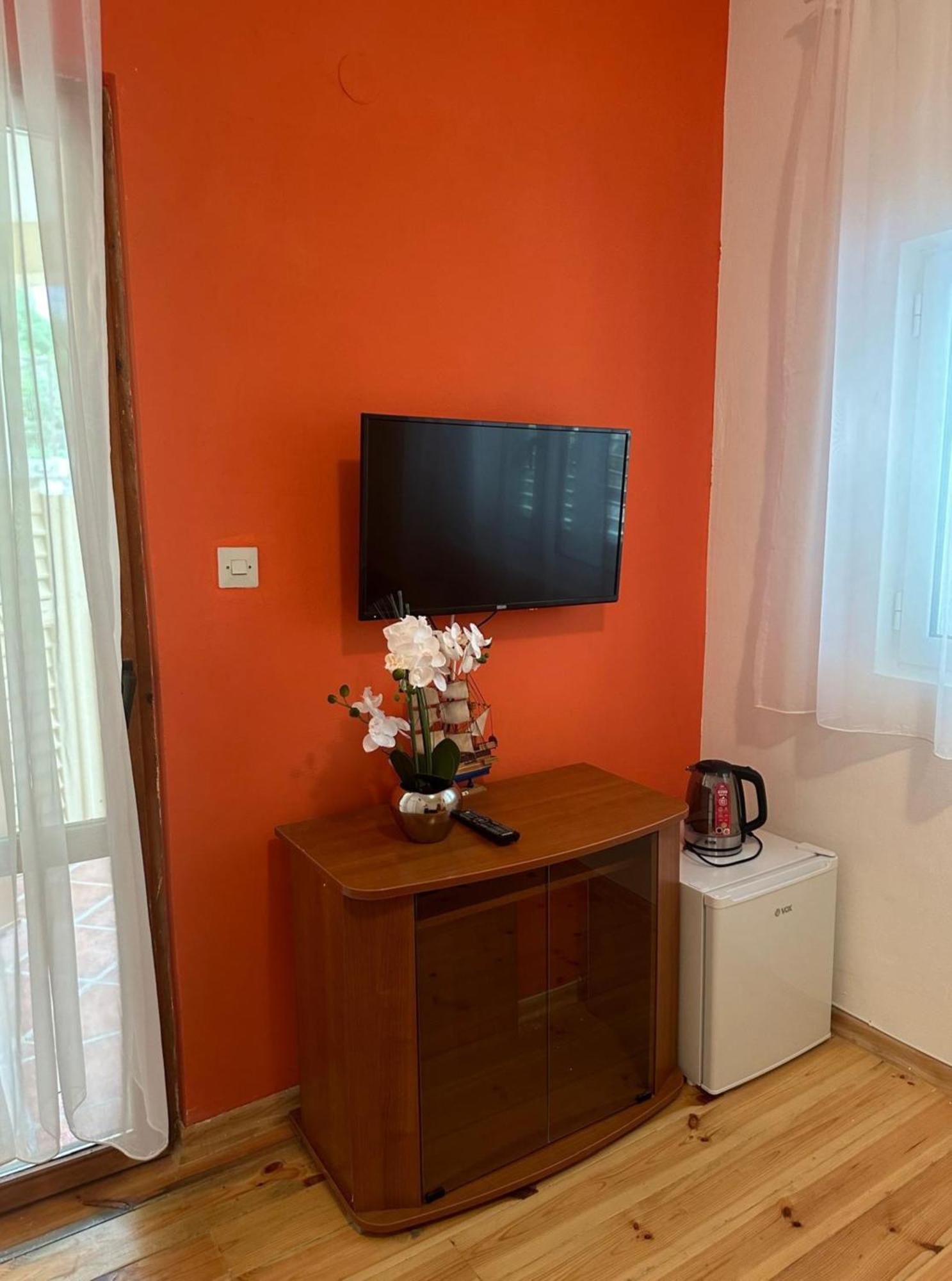 Themis Apart Hotel Kotor Buitenkant foto